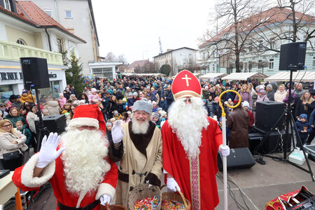 BOŽIČNI SEJEM Z OBISKOM TREH DOBRIH MOŽ 23 FOTO LJUBO VUKELIČ